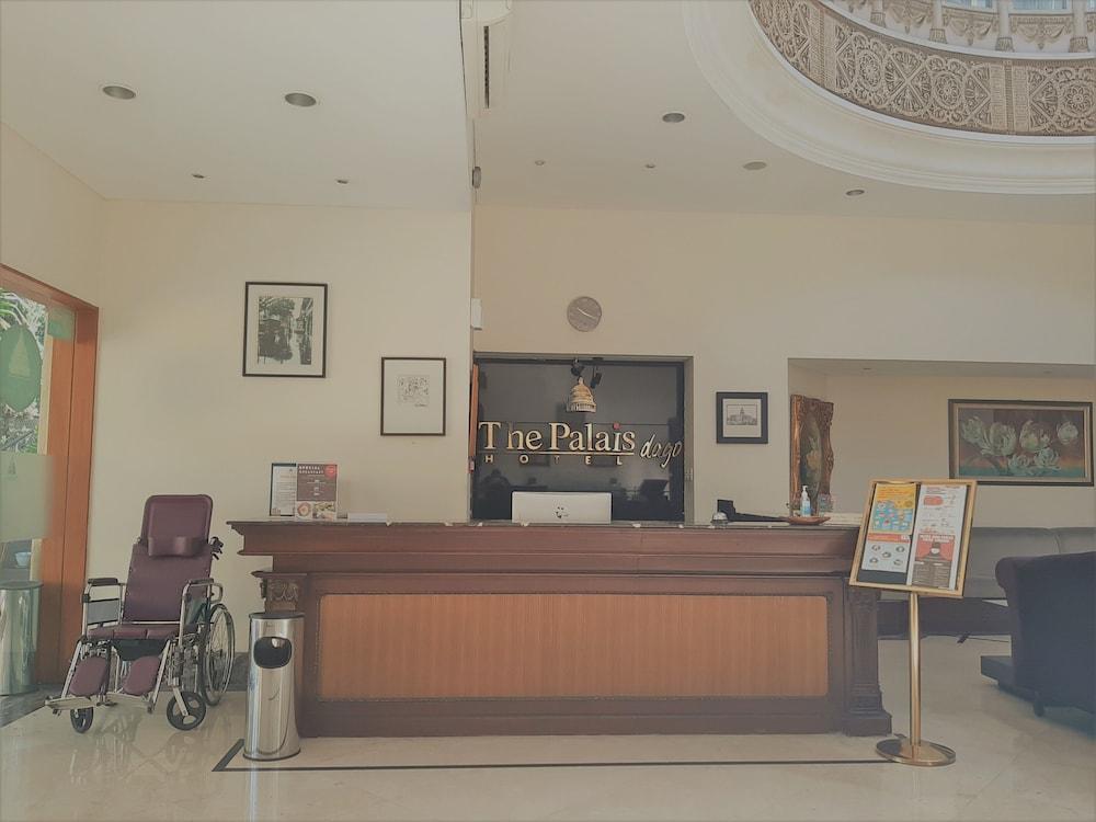 The Palais Dago 3* Bandung