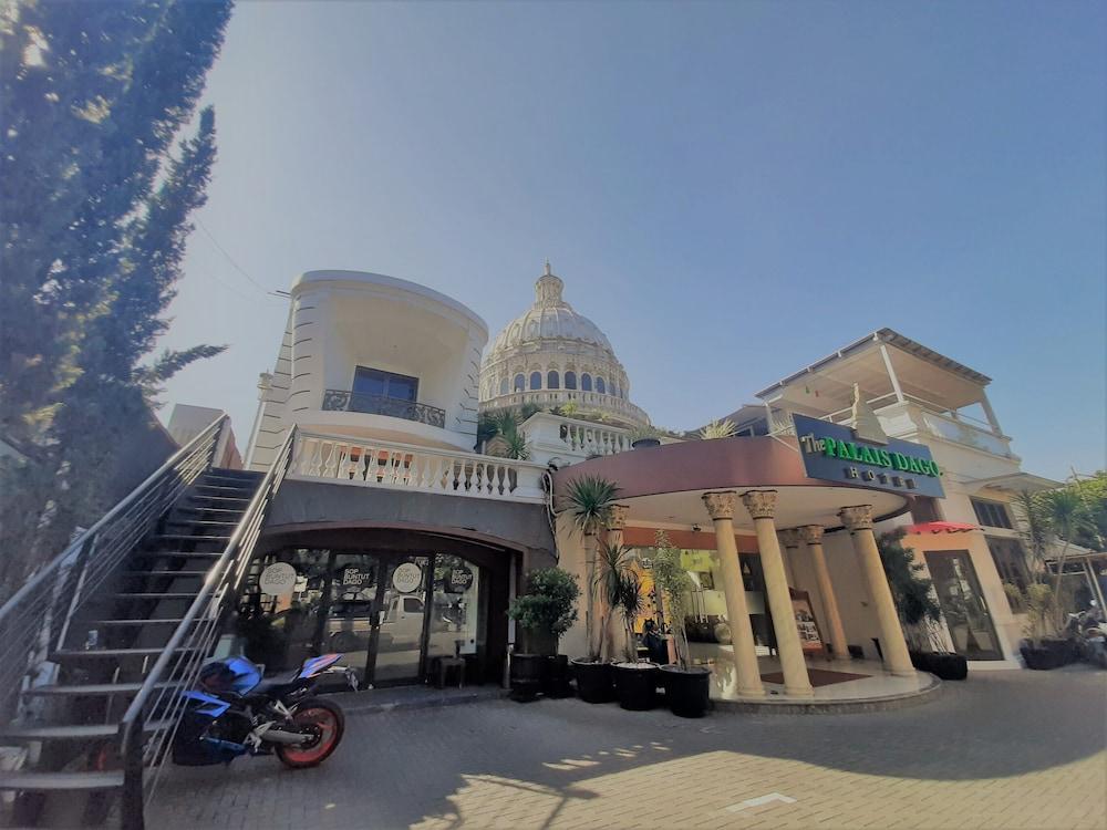 The Palais Dago Hotel 3*