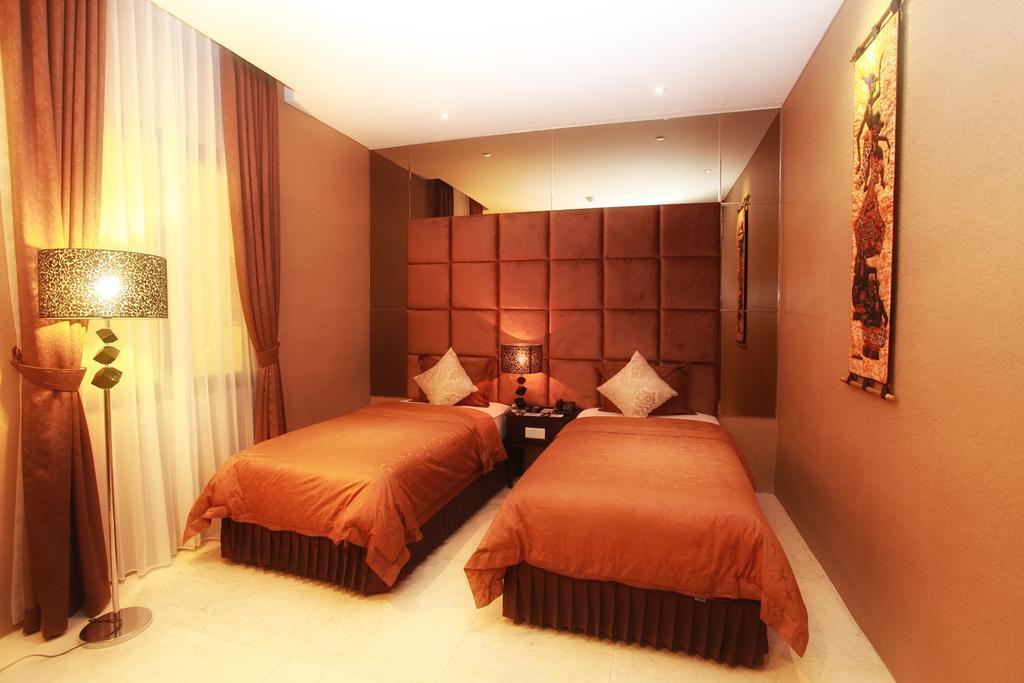 The Palais Dago Hotel 3*