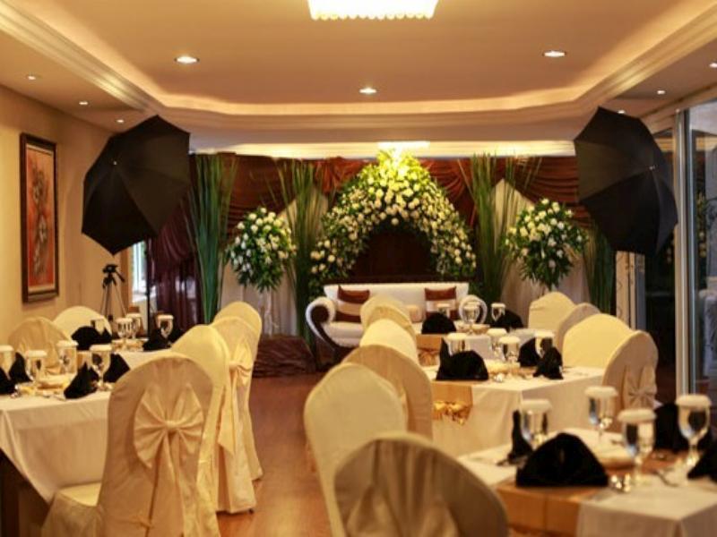 The Palais Dago 3* Bandung