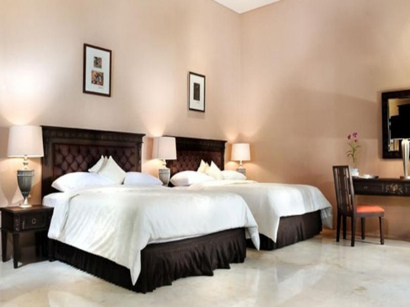The Palais Dago Hotel 3*