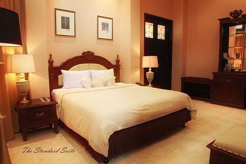 The Palais Dago 3* Bandung